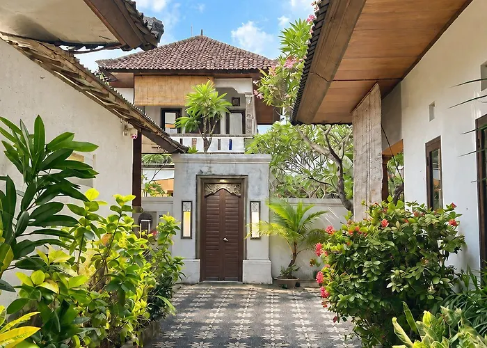 招待所 Rumah Akira